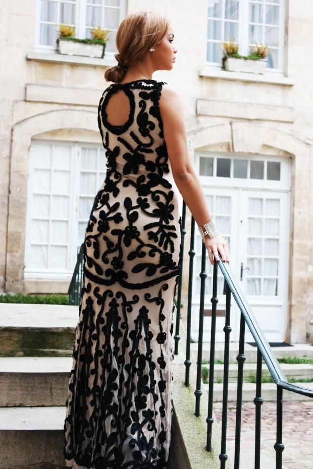 ROBE-MOTIF-NOIR-PROFIL---Copie